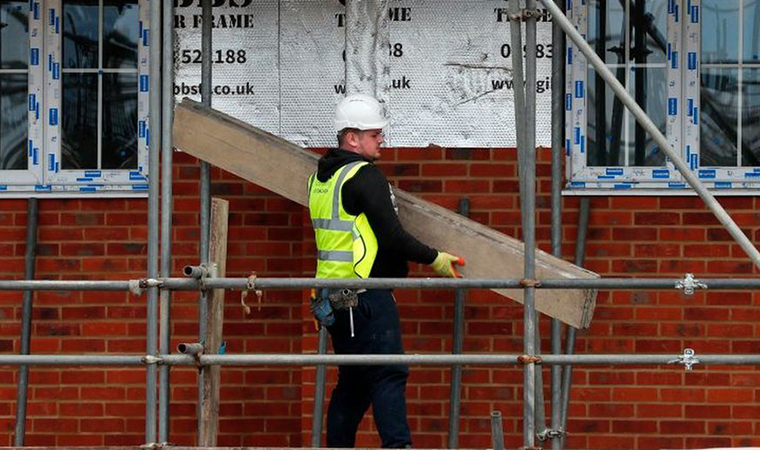 İngiltere'de inşaat sektörü nisan ayında gücünü korudu  