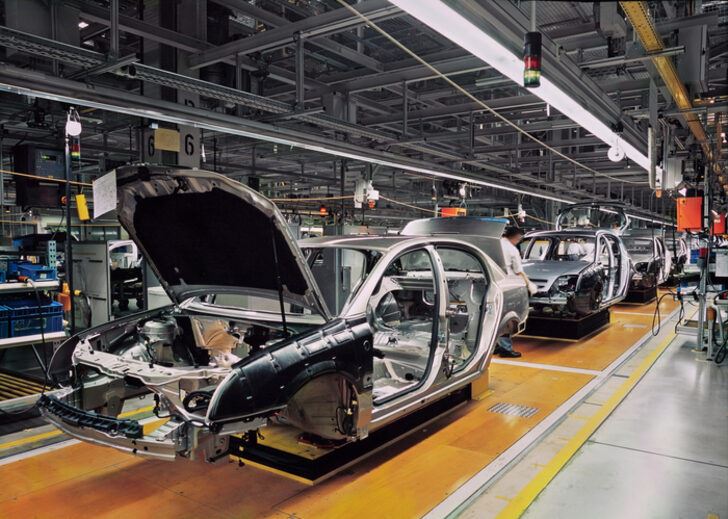 Toyota, yarı iletken çip tedarik sorunu nedeniyle iki üretim hattını durduracak