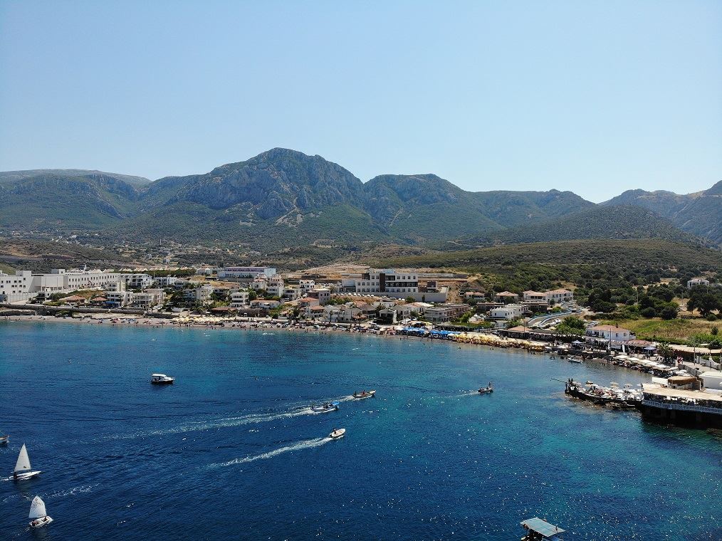 Karaburun’da konut yapımı keyfiyete değil, kurala bağlı 