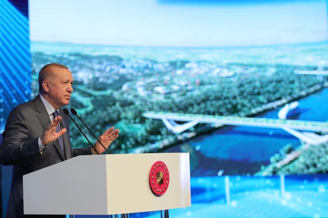 Cumhurbaşkanı Erdoğan: Kanal İstanbul'a İstanbul'un geleceğini kurtarma projesi olarak bakıyoruz