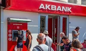 Akbank'tan hizmet kesintilerine ilişkin yeni açıklama