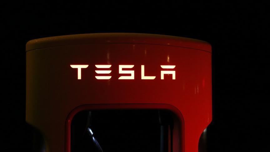 Tesla'dan ikinci çeyrekte 1,1 milyar dolarlık rekor kar