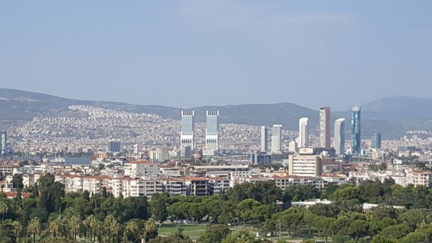 İzmir'de konut satışları % 63,0 oranında azaldı 