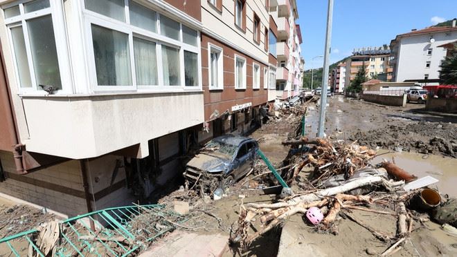 Karadeniz'deki selde hayatını kaybedenlerin sayısı 41'e yükseldi