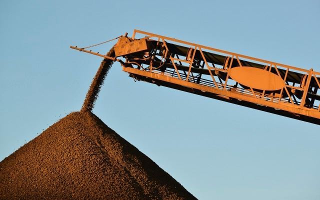 China warning in iron ore brought rapid decline