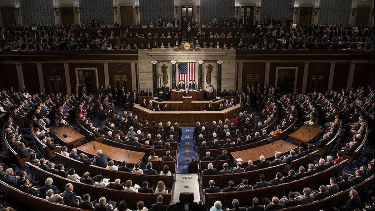 The USA House of Representatives approves $3.5 trillion budget plan