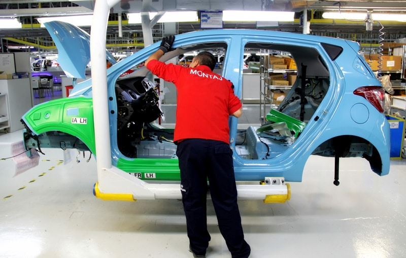 Hyundai and Kia cut production at the USA factories