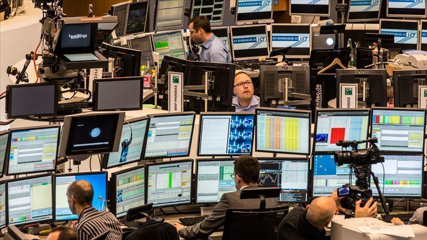 Global markets follow a mixed course