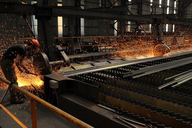 Çin'de çelik üretimi düşmeye devam ediyor