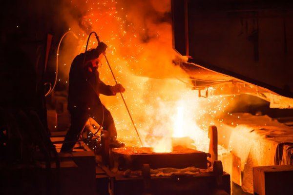 Steel production in China continues to fall!