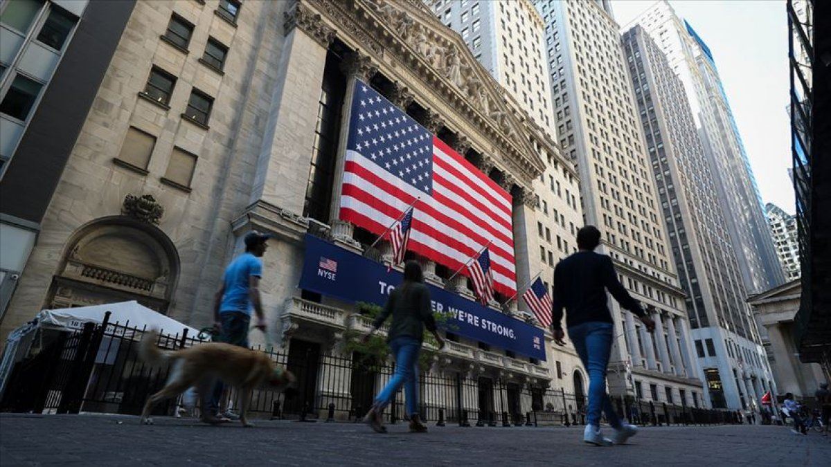 The USA House of Representatives approves budget bill to suspend debt limit