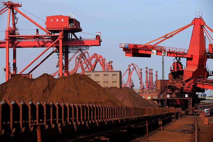 Dalian Demir Cevheri Fiyatı Düştü