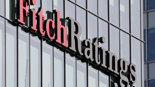 Fitch, Türkiye'nin not görünümünü düşürdü