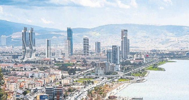 2021’de İstanbul’da konut, İzmir’de arsa arandı