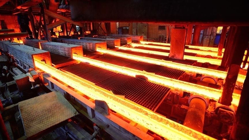 China's steel production fell in 2021