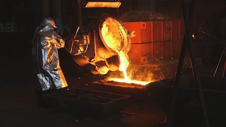 Almanya'nın ham çelik üretimi 2021'de yüzde 12 arttı