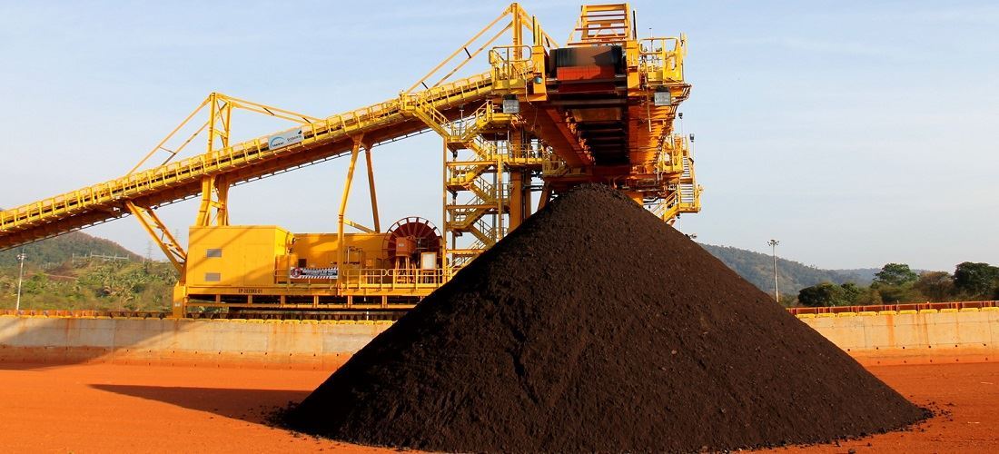 Iron ore rally on Australia's supply fears