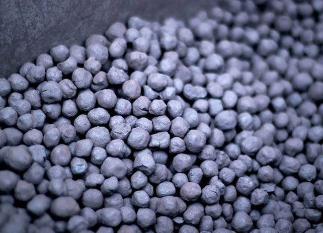 Chinese iron ore futures down