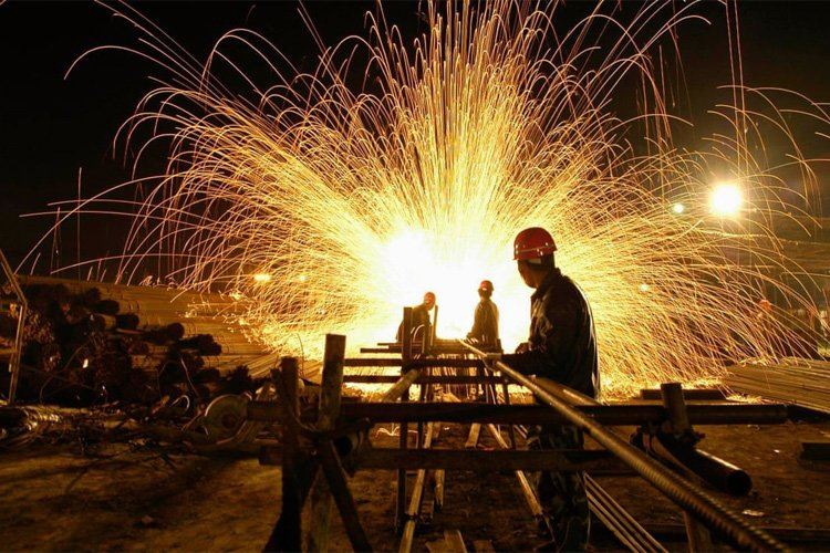 Cezayir ve Katar, ortak demir çelik fabrikasının genişletilmesi için protokol imzaladı