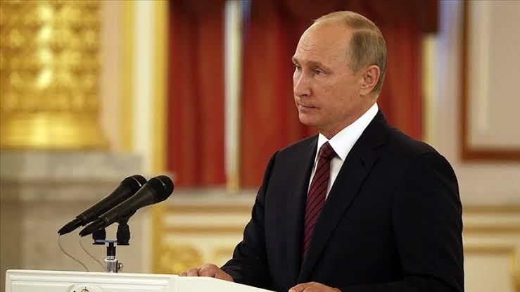 Putin: Yaptırımlar Rusya'ya savaş ilan etmek demek