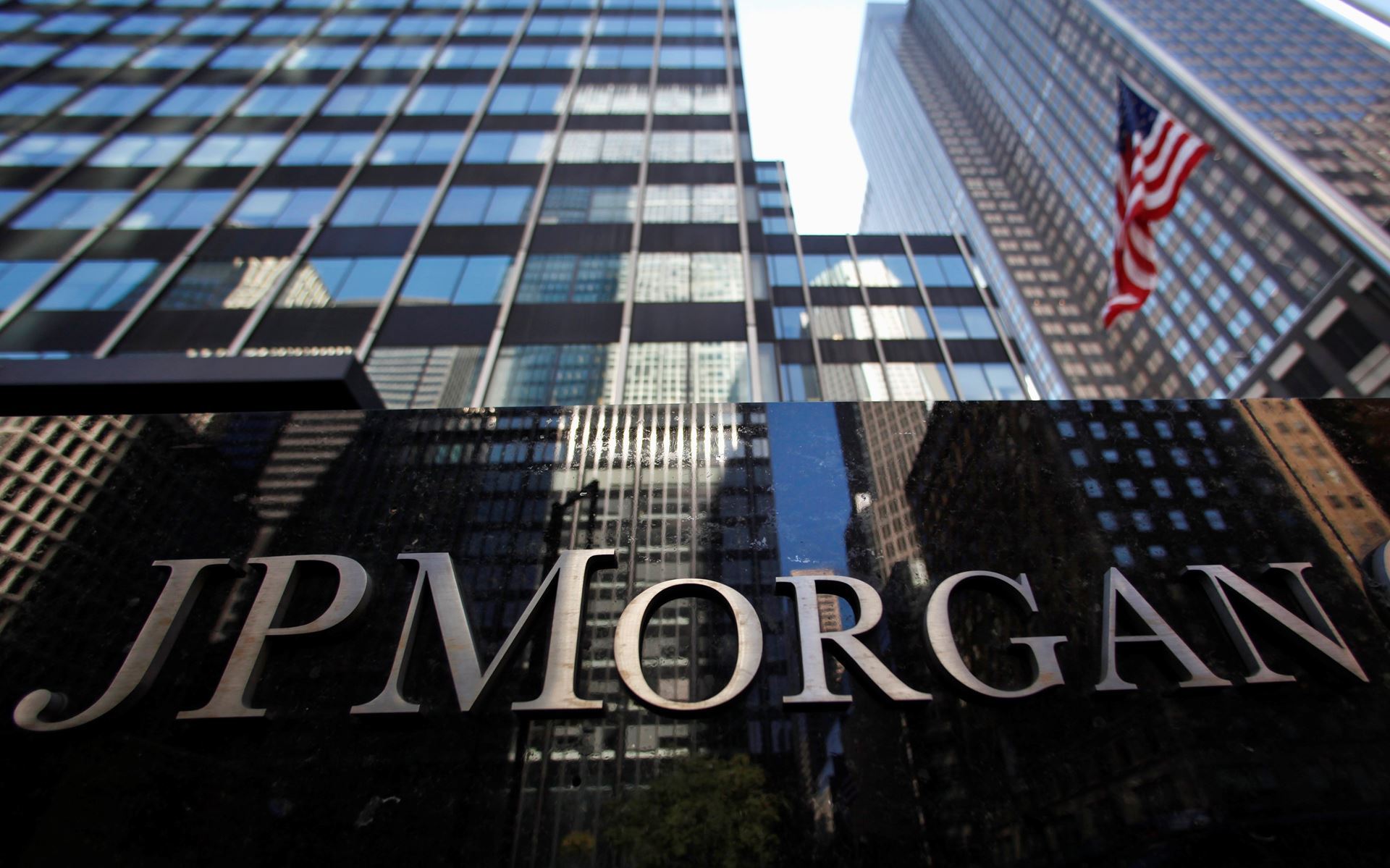 JPMorgan raises Fed rate hike expectations