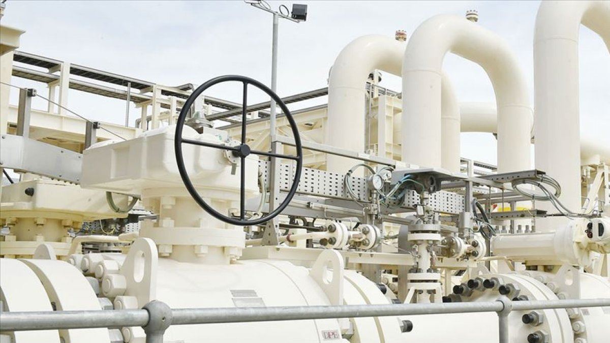 Russian gas shipments to Europe via Ukraine halved