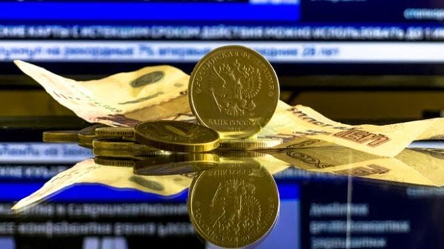 Russian economy shrank 3 percent in April