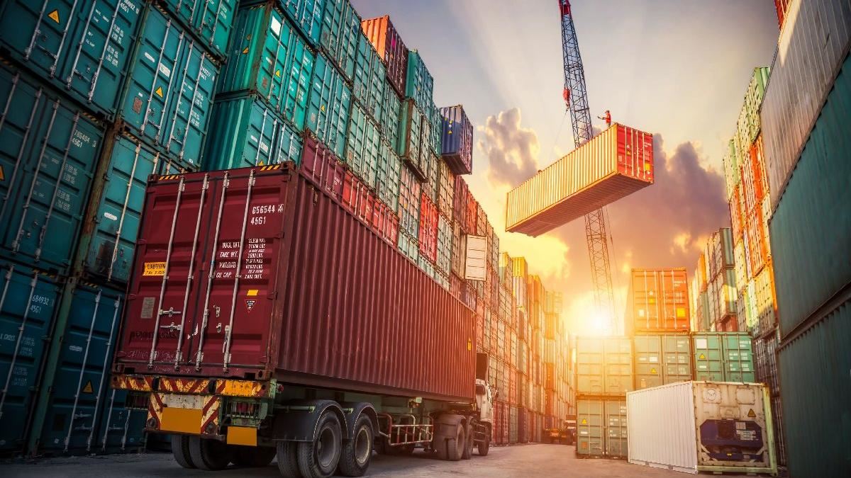 Dış ticaret açığı mayısta rekor kırdı