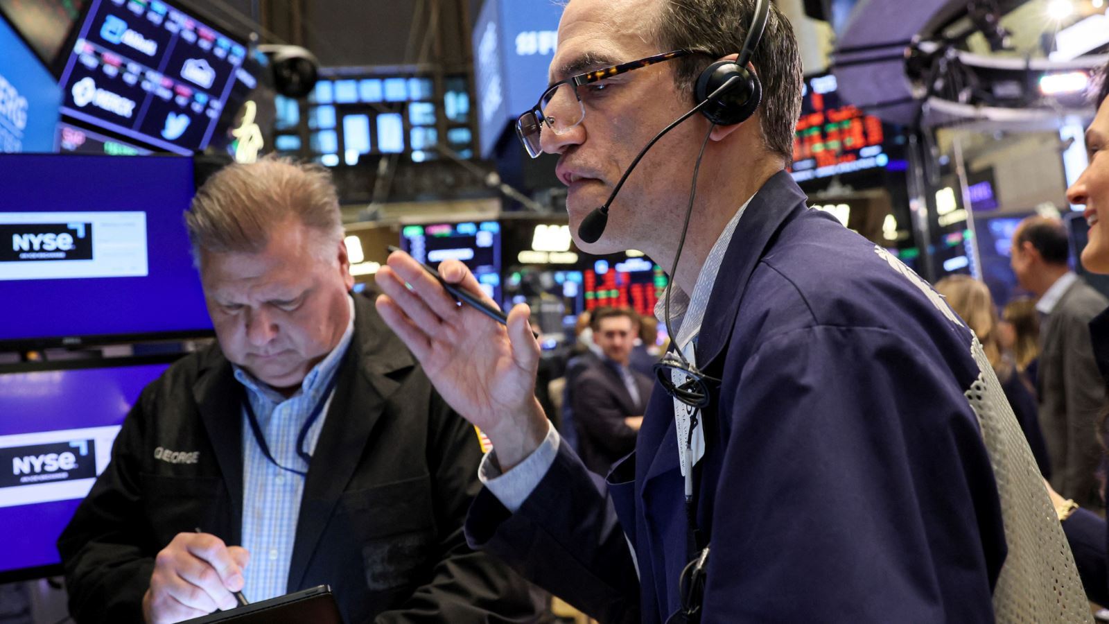 Global markets remain positive after Fed
