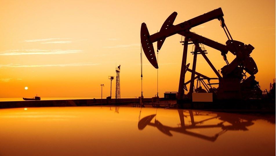 World oil market continues to decline
