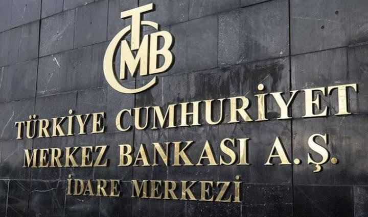 Merkez Bankası'nın anketinde yıl sonu dolar tahmini yükseldi