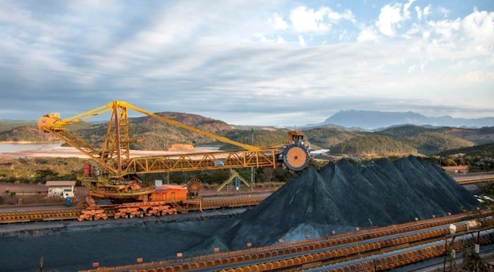 Vale cuts its annual iron ore production forecast