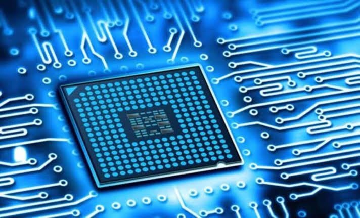 US restricts sales of advanced chips to China and Russia