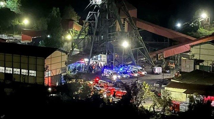 Amasra'nın maden ocağında yaşanan patlamada arama kurtarma çalışmaları devam ediyor