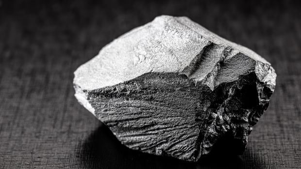 China's iron ore imports fell in October
