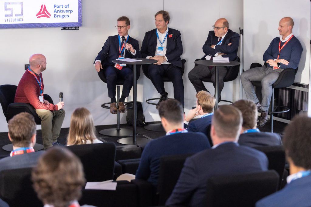 Tüccarlar, Antwerp’te düzenlenen EUROMETAL Uluslararası Çelik Ticaret Günü’nde bir araya geldi