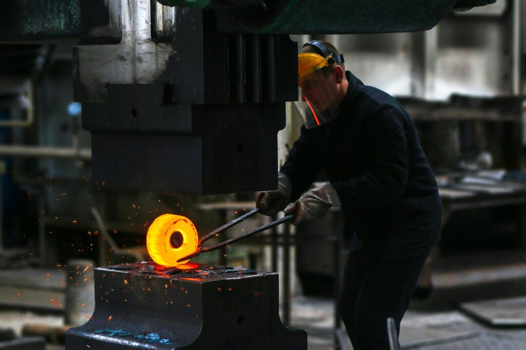 Hindistan, demir cevheri ve çelik ihracat vergisini kaldırdı