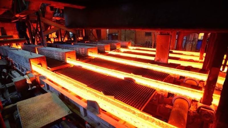  Steel production decreased in December