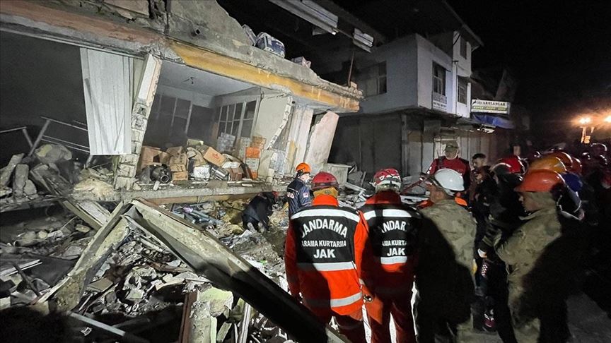 Hatay'ı sarsan depremlerde can kaybı 6'ya çıktı