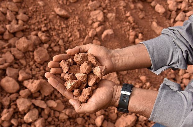 Metalcorp boksit sevkiyatını başarıyla tamamladı