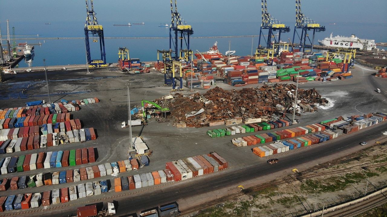 İhracatçılar İskenderun Limanı'ndaki zararlar için finansman desteği bekliyor 