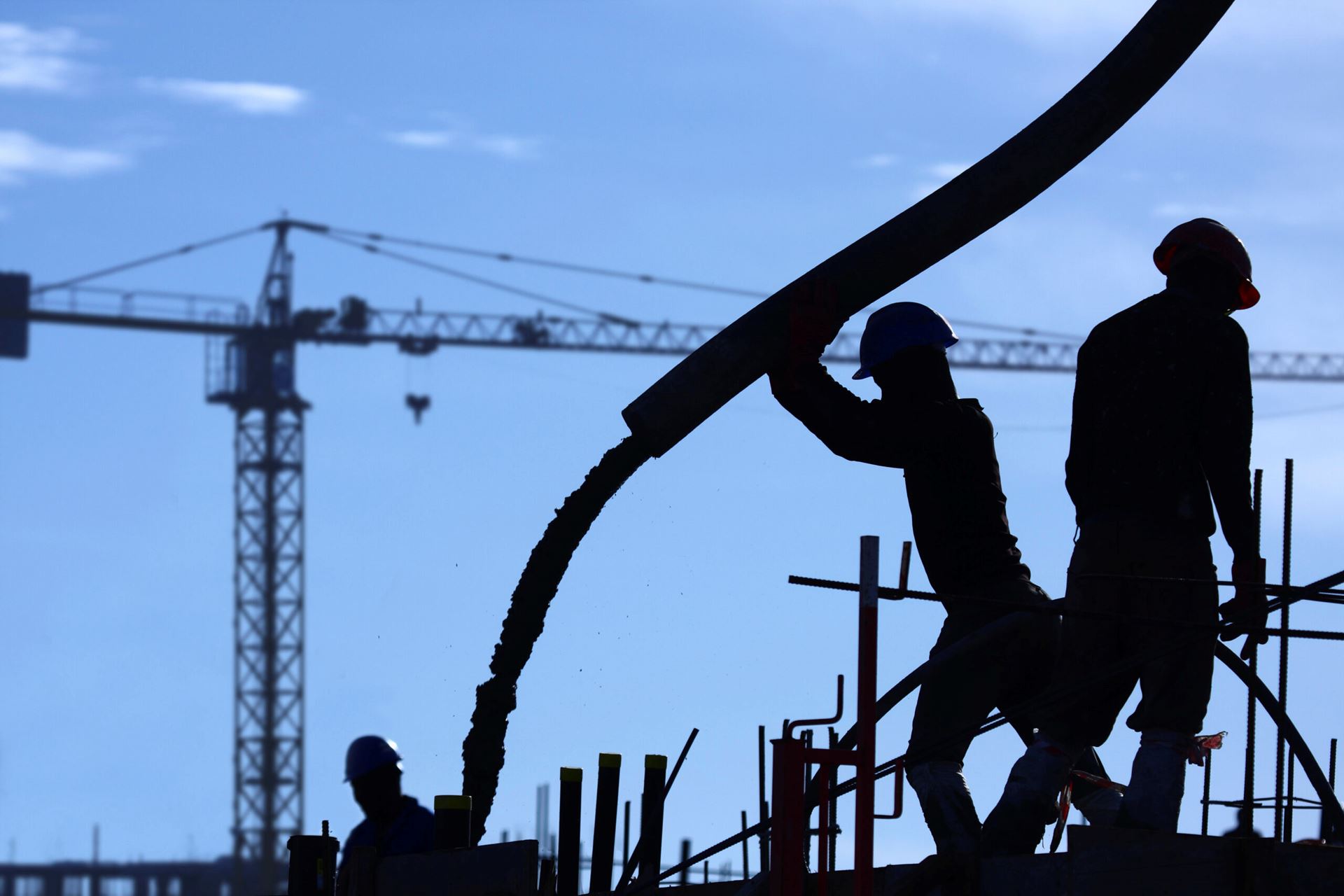 The resistance of contractors to rising rebar price in UAE