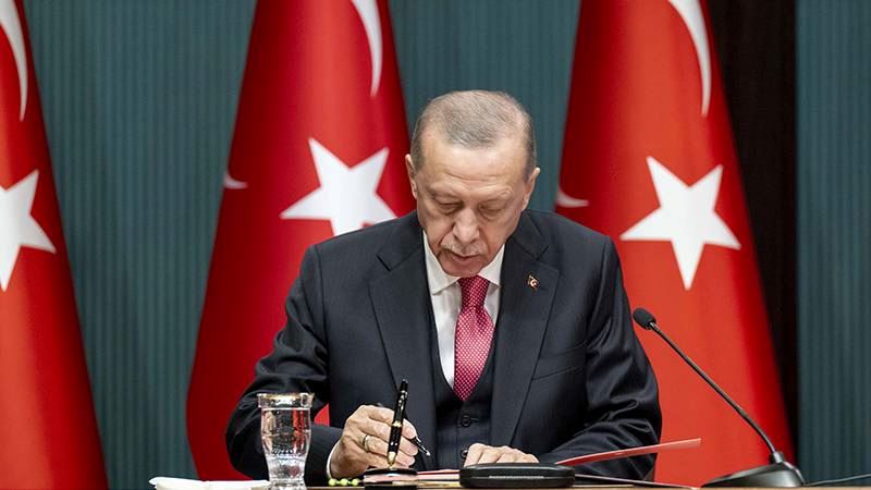 Erdoğan seçim kararını imzaladı: Türkiye 14 Mayıs’ta seçime gidiyor!