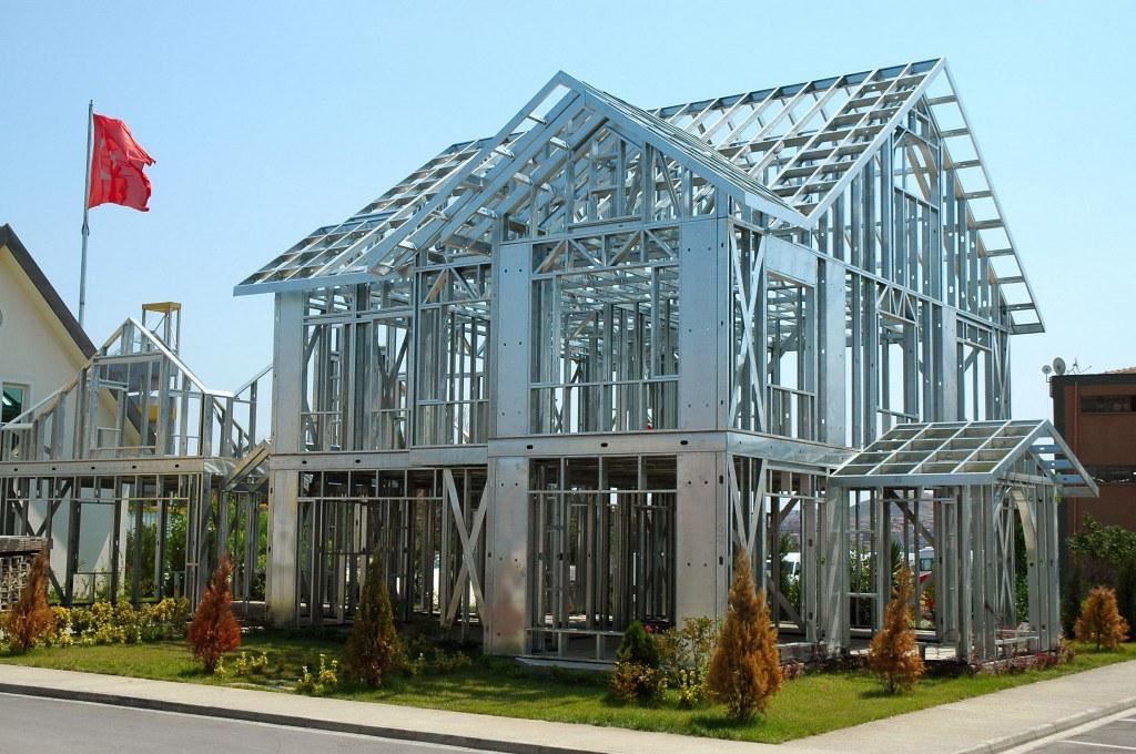 Deprem bölgesi için çelik konstrüksiyon evler yapılacak