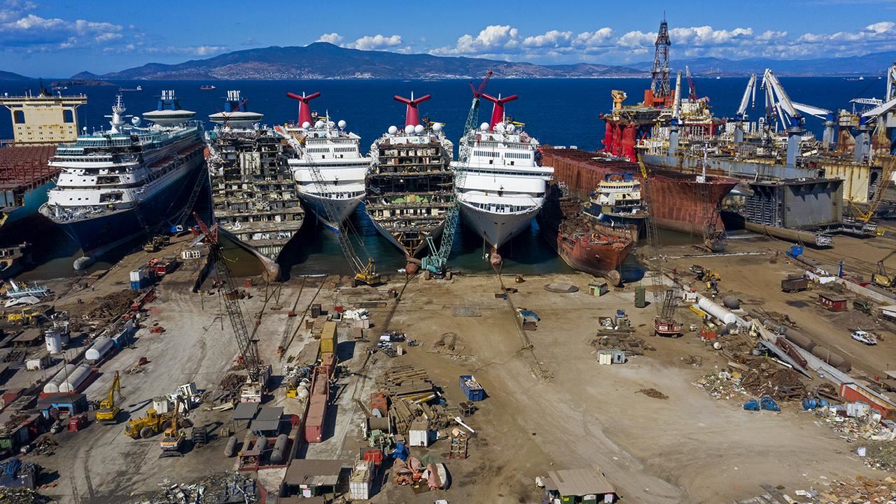 Çin gümrüğü ilk derin deniz demirli hurda yükünü boşalttı