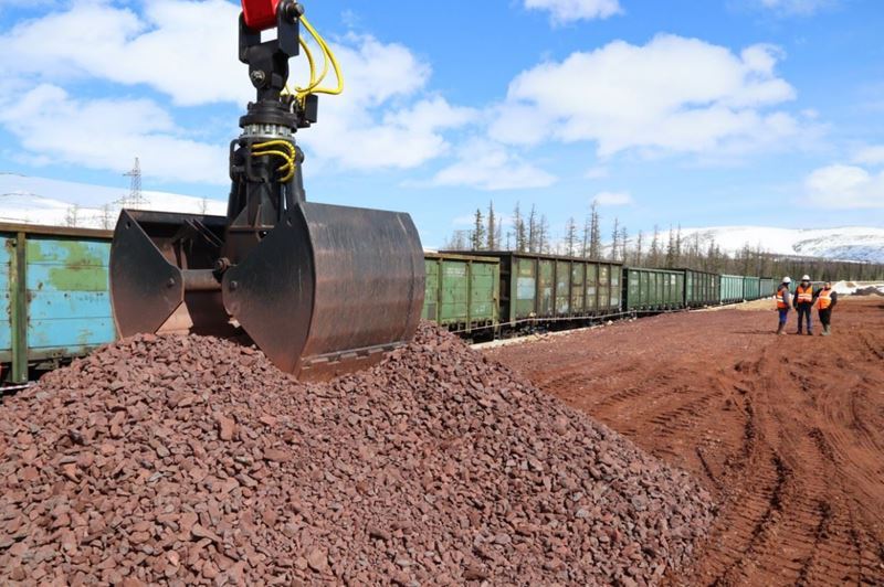 Mechel, Sivaglinskoye yatağındaki ilk parti demir cevherini sevk etti