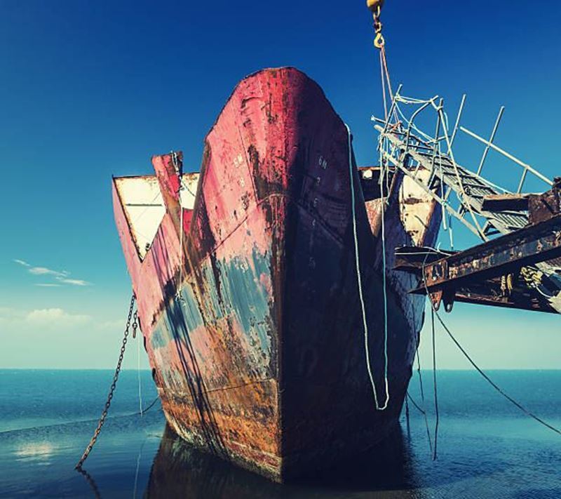 How did the scrap prices obtained from shipbreaking in Turkey progress?