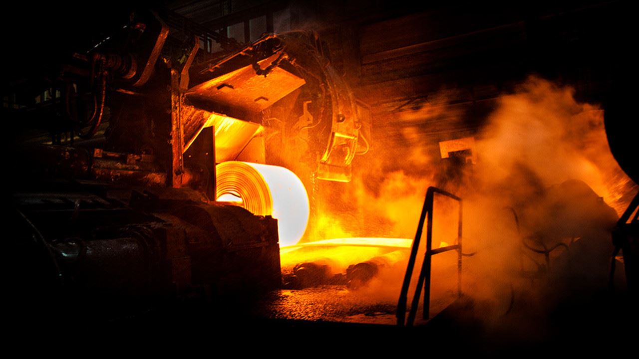 German steel mills reduced steel production in April