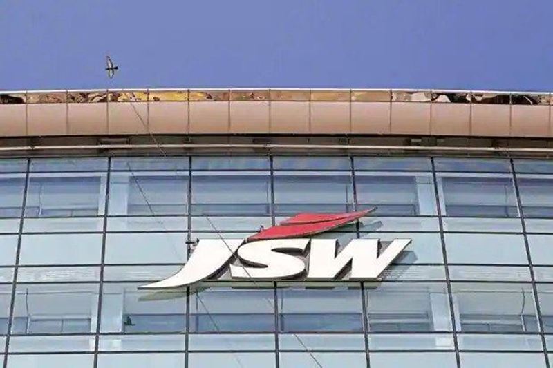 JSW Steel's net profit decreased