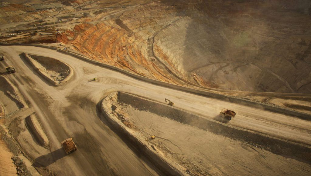 Glencore Plc,  Antapaccay bakır madenine 1,5 milyar dolar yatırım yapacak